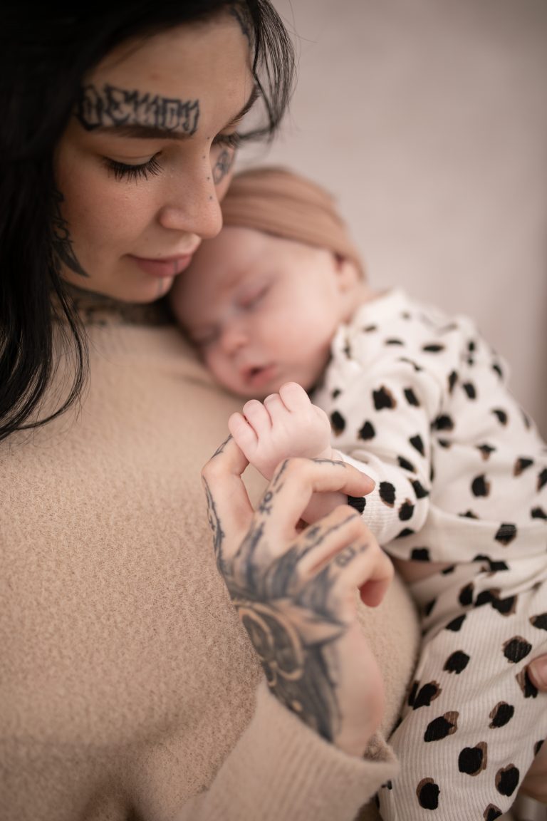 11Baby Paisley - Florence Berry Photography-