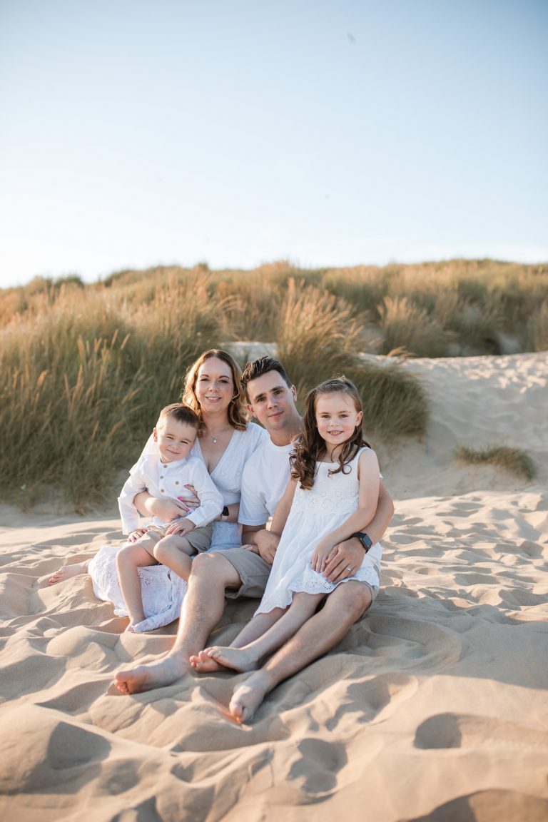 5 - Charlotte Goldup Family Lifestyle, Camber Sands - Florence Berry Photography-